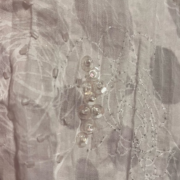 essentials - by Maggie. white with sheer polkadots and embroidered roses NWOT - Picture 9 of 12